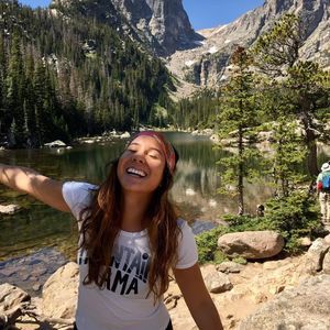 Meet your Posher, Karina